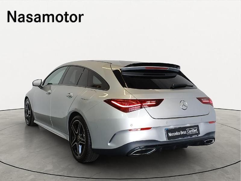 Usado Mercedes CLA180 Shooting Brake 116 HP (85 kW) 2023 Cinzento claro metalizado Carrinha