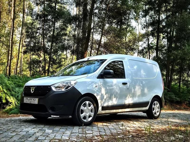 Usado Dacia Dokker Express 90 HP (66 kW) 2017 Branco Van