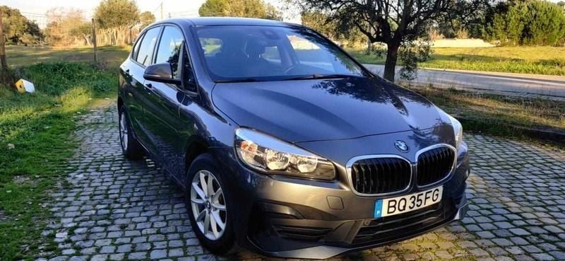 Cinzento Usado 2018 BMW 216 Active Tourer Monovolume | € 13.600 (Super Preço) - Imagem 1/4