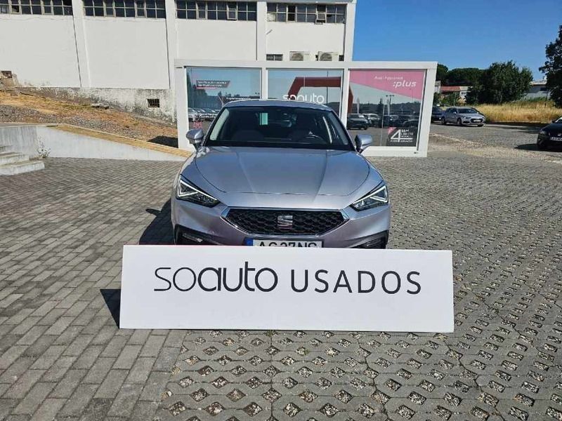 Cinzento claro metalizado Usado 2021 Seat Leon Style | € 19.390 (Preço justo) - Imagem 1/4