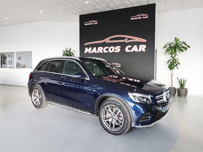 Usado Mercedes GLC250 AMG line 204 HP (150 kW) 2019 Azul SUV