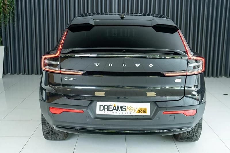 Usado Volvo C40 300 kW (408 HP) 2022 Preto SUV