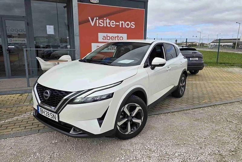 Usado Nissan Qashqai N-Connecta 140 HP (102 kW) 2024 Branco SUV