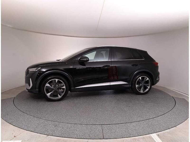 Usado Audi Q4 e-tron S-line plus 210 kW (286 HP) 2025 Preto SUV