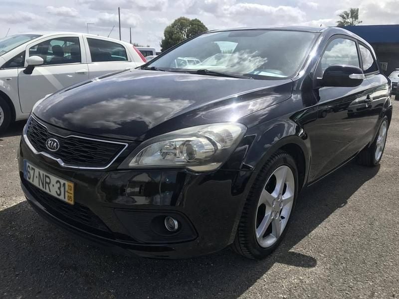 Preto Usado 2013 Kia Ceed | € 10.500 (Preço justo) - Imagem 1/4