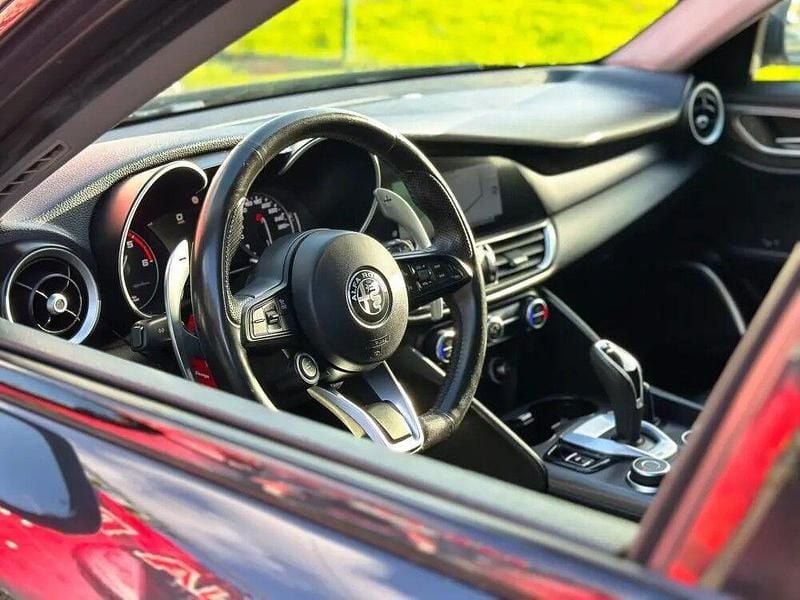 Usado Alfa Romeo Giulia Sprint 190 HP (139 kW) 2022 Azul Sedan