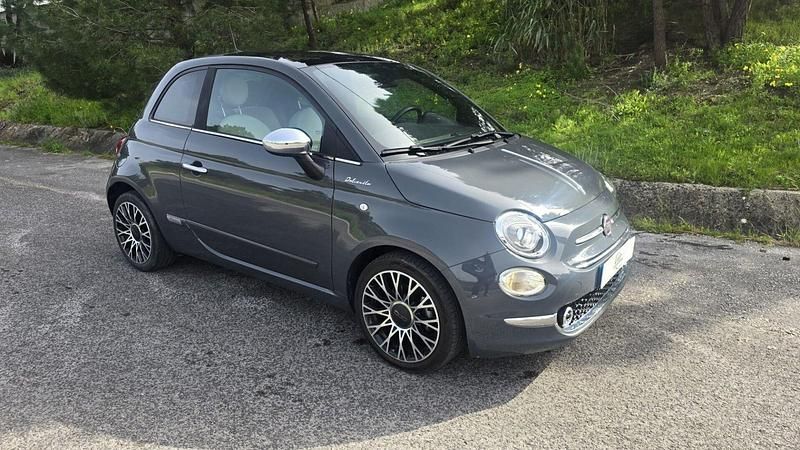 Usado Fiat 500 Dolcevita 70 HP (51 kW) 2023 Cinza Citadino
