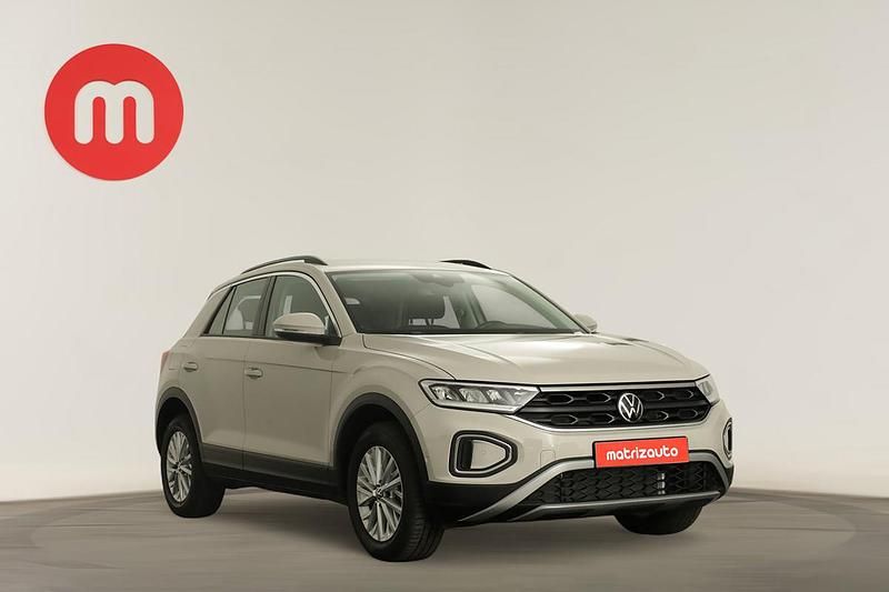 Cinzento Usado 2025 VW T-Roc Life SUV | € 26.999 (Caro) - Imagem 1/4