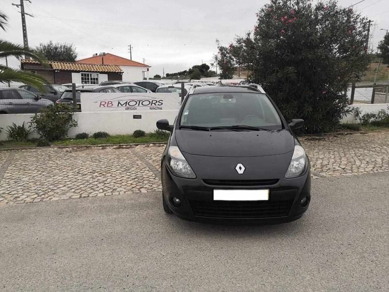 Preto Usado 2010 Renault Clio GrandTour Dynamique Carrinha | € 7.899 - Imagem 1/4