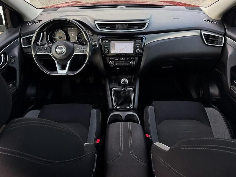 Usado Nissan Qashqai 110 HP (80 kW) 2018 Vermelho SUV