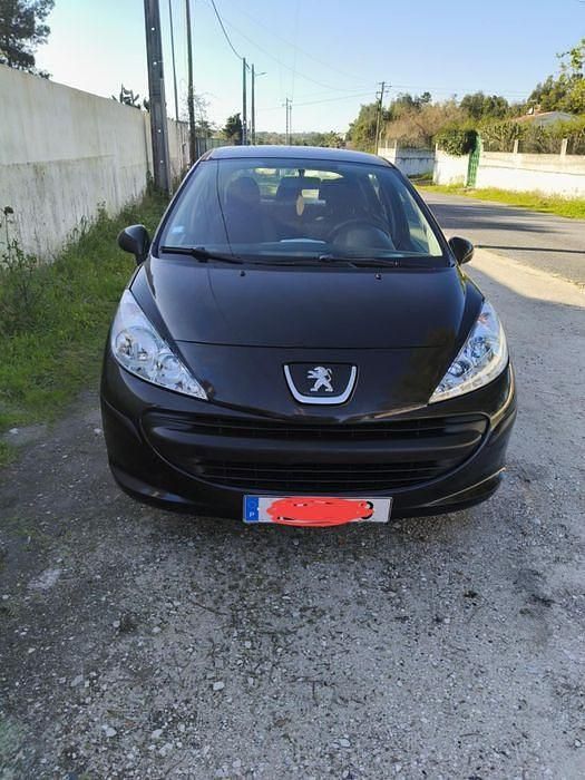 Usado 2008 Peugeot 207 Sedan | € 3.200 (Preço justo) - Imagem 1/4
