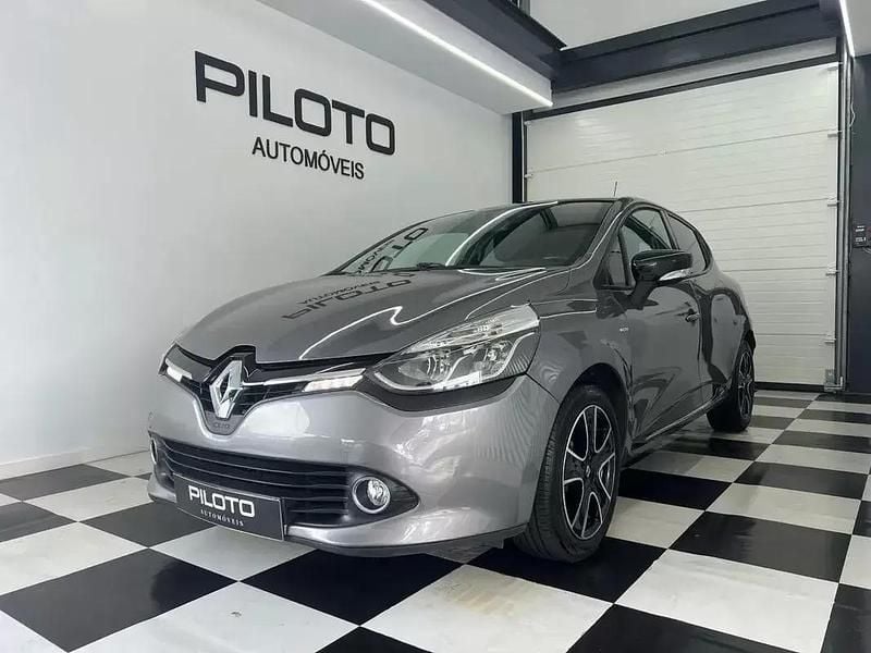 Cinzento Usado 2016 Renault Clio IV LIMITED | € 10.990 (Super Preço) - Imagem 1/4