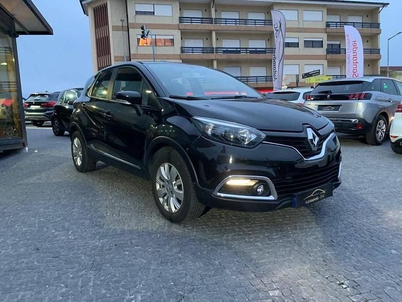 Usado Renault Captur 90 HP (66 kW) 2016 Preto SUV