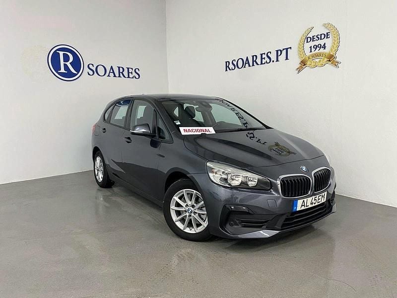 Cinza Usado 2021 BMW 216 Active Tourer Monovolume | € 21.500 (Preço justo) - Imagem 1/4