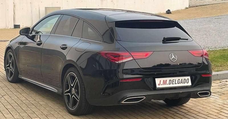 Usado Mercedes CLA180 116 HP (85 kW) 2021 Preto Sedan