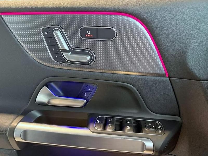 Usado Mercedes EQB250 Progressive 139 kW (190 HP) 2023 Preto SUV