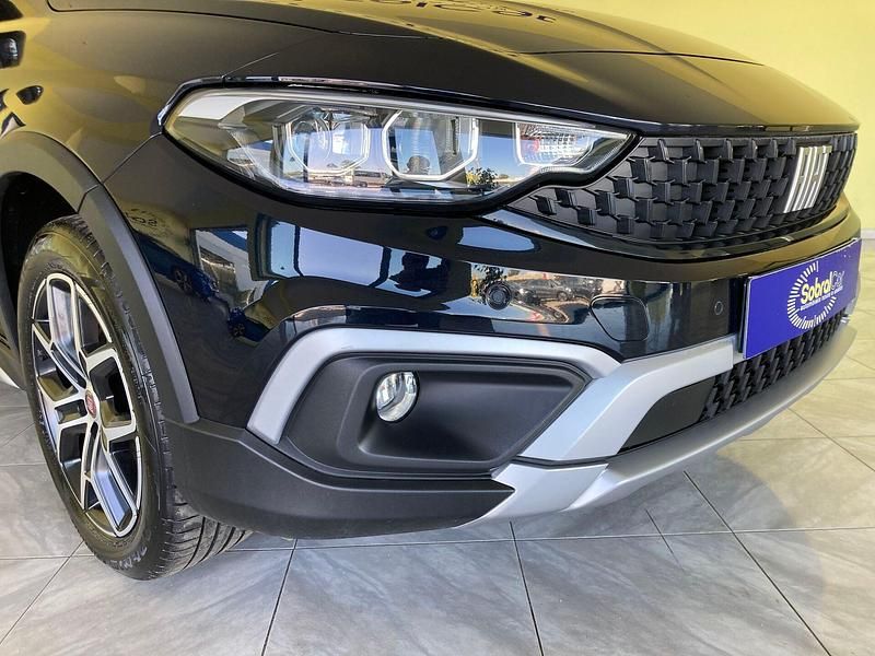 Usado Fiat Tipo Cross 101 HP (74 kW) 2023 Preto Carrinha