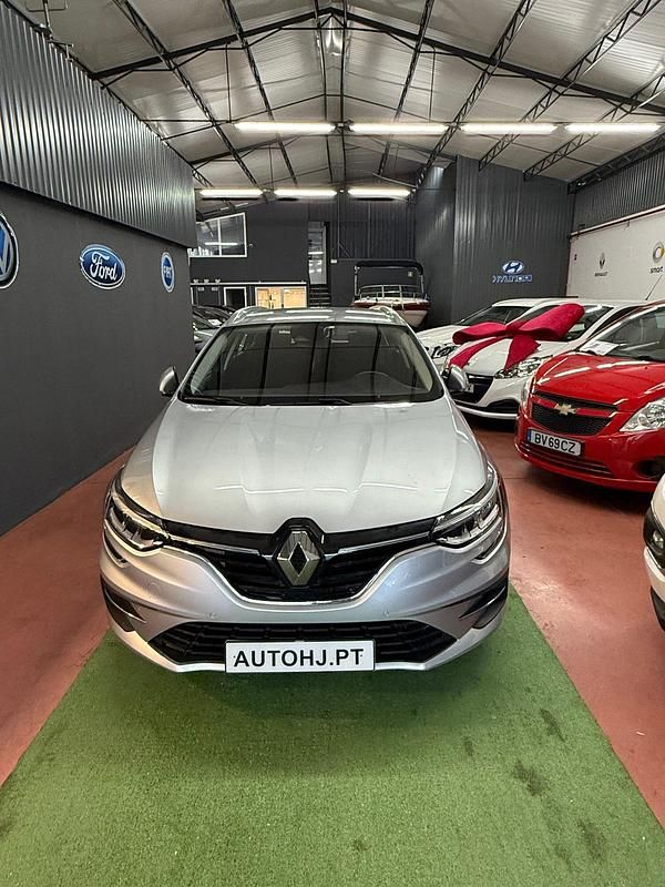 Cinza Usado 2021 Renault Mégane GrandTour LIMITED Carrinha | € 12.900 (Bom preço) - Imagem 1/4