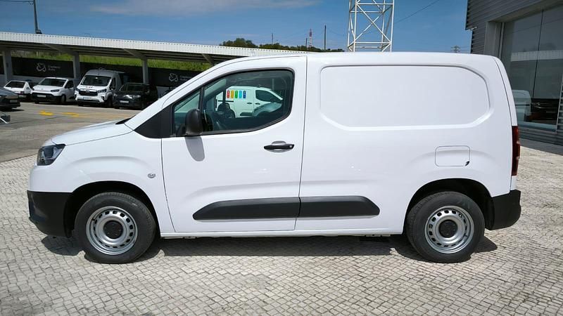 Usado Toyota Proace City City 100 HP (73 kW) 2023 Branco (sólida) Monovolume
