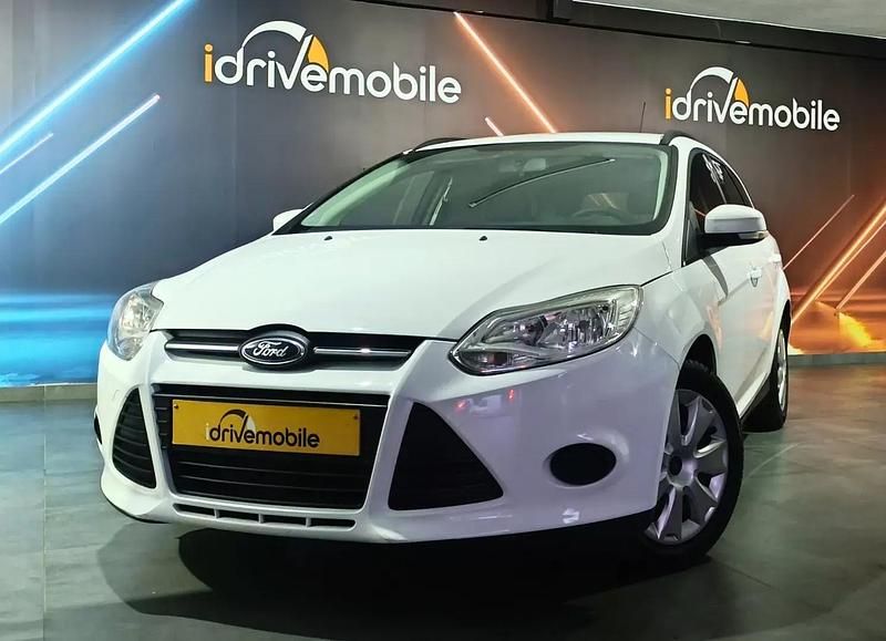 Usado Ford Focus Ambiente 100 HP (73 kW) 2014 Branco