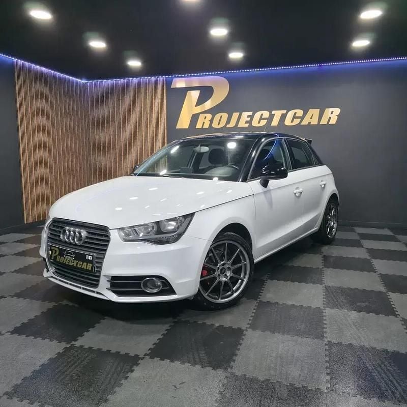 Branco Usado 2013 Audi A1 Sportback Business Citadino | € 14.250 (Preço justo) - Imagem 1/4