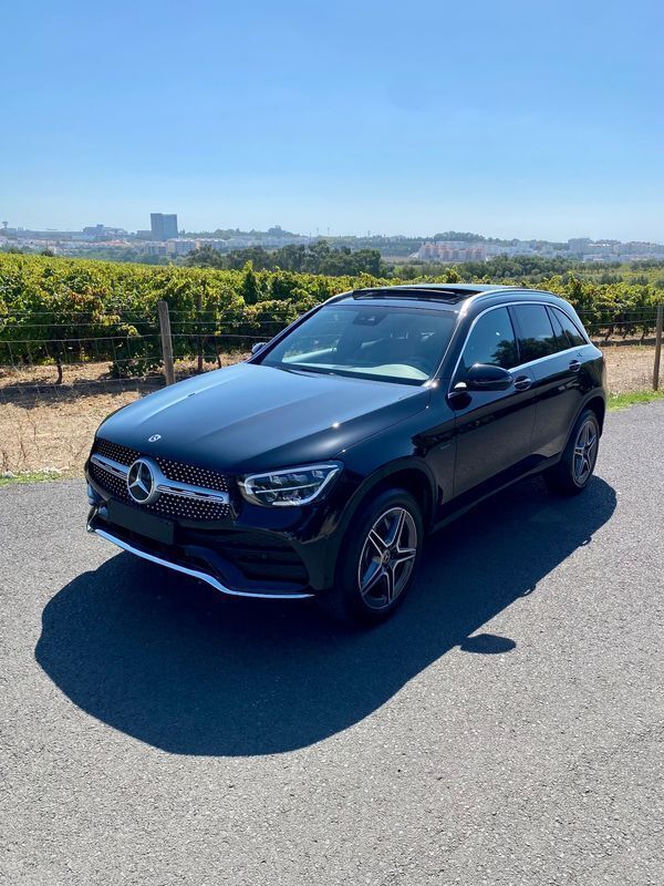 Preto Usado 2021 Mercedes GLC300e SUV | € 48.900 (Caro) - Imagem 1/4