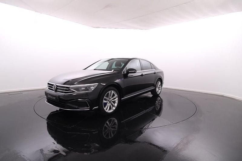 Preto Usado 2023 VW Passat GTE Carrinha | € 35.950 - Imagem 1/4