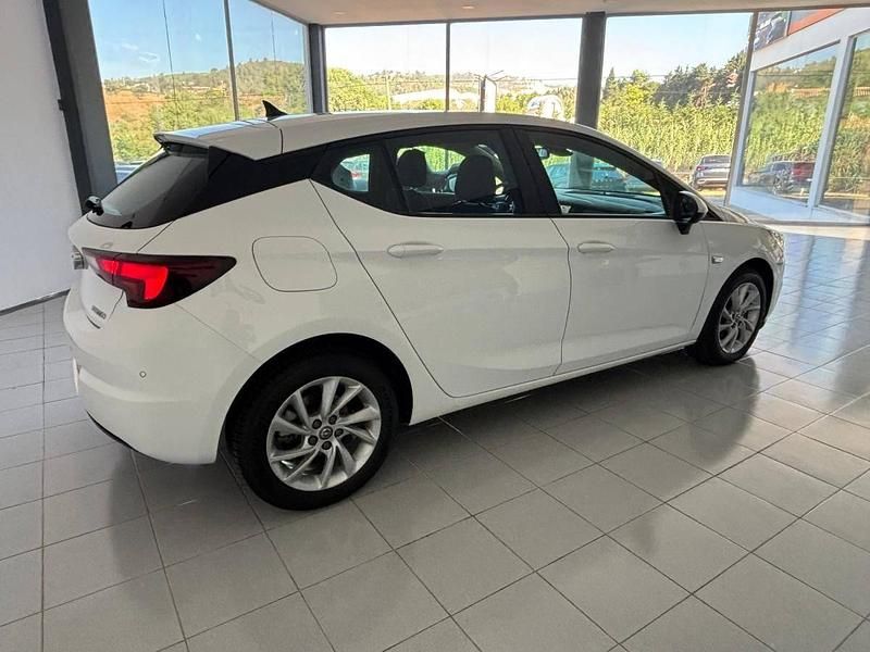 Usado Opel Astra Business Edition 110 HP (80 kW) 2019 Branco