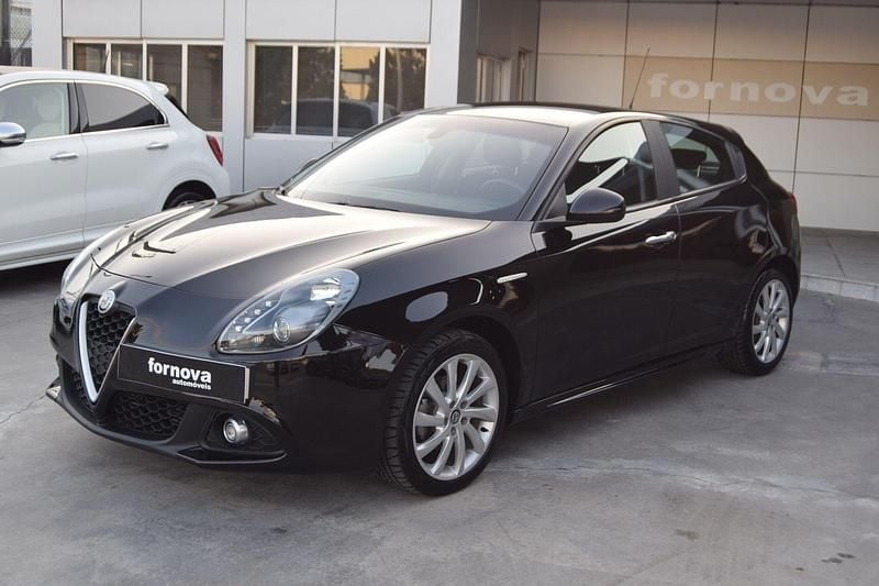 Preto Usado 2017 Alfa Romeo Giulietta Citadino | € 15.900 (Preço justo) - Imagem 1/4