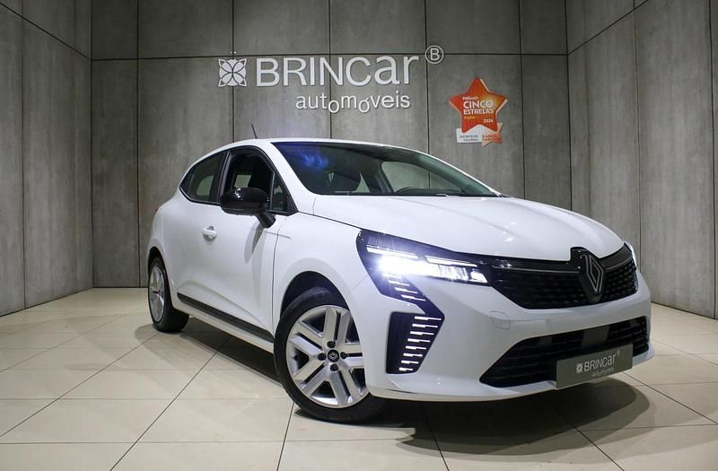 Branco Usado 2024 Renault Clio V Evolution | € 17.890 (Preço justo) - Imagem 1/4