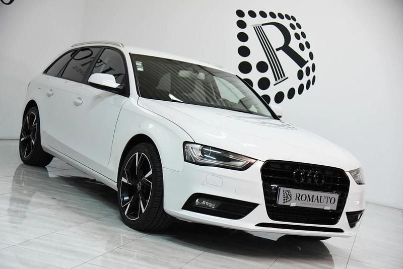 Usado Audi A4 Business 150 HP (110 kW) 2013 Branco Carrinha