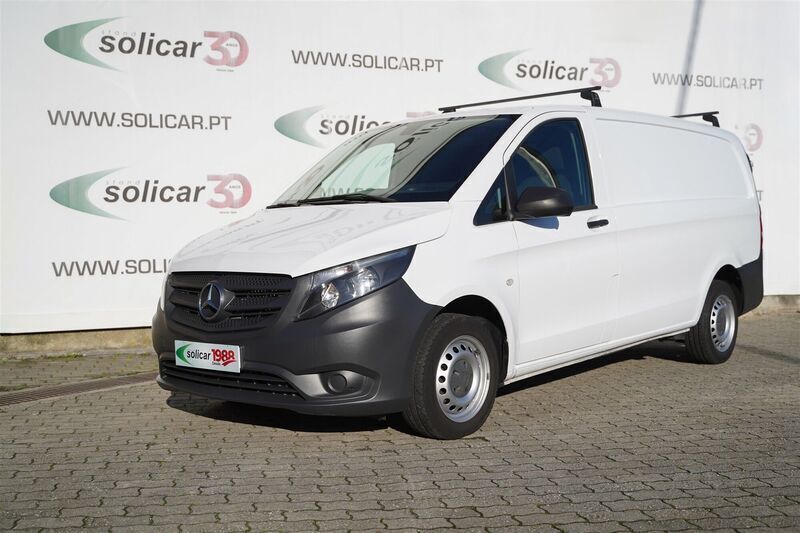 Branco Usado 2019 Mercedes Vito Monovolume | € 18.500 (Preço justo) - Imagem 1/4