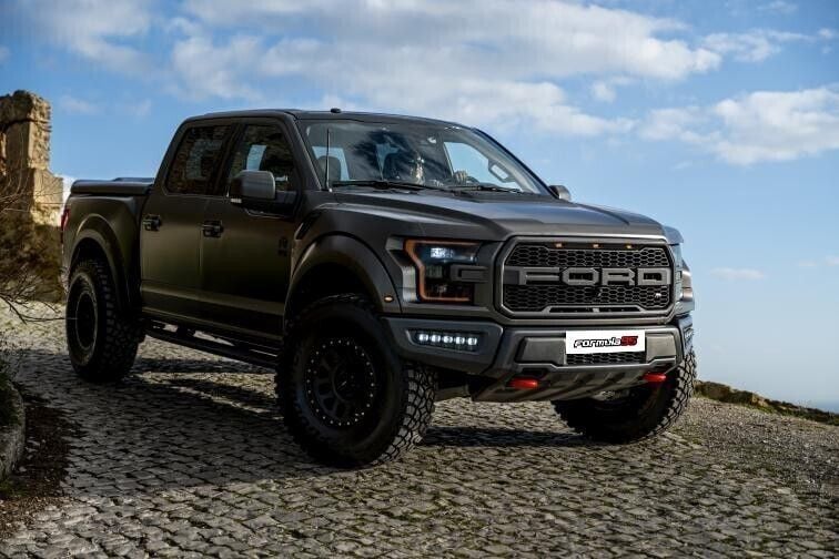 Preto Usado 2017 Ford F-150 Pickup | € 84.800 - Imagem 1/4