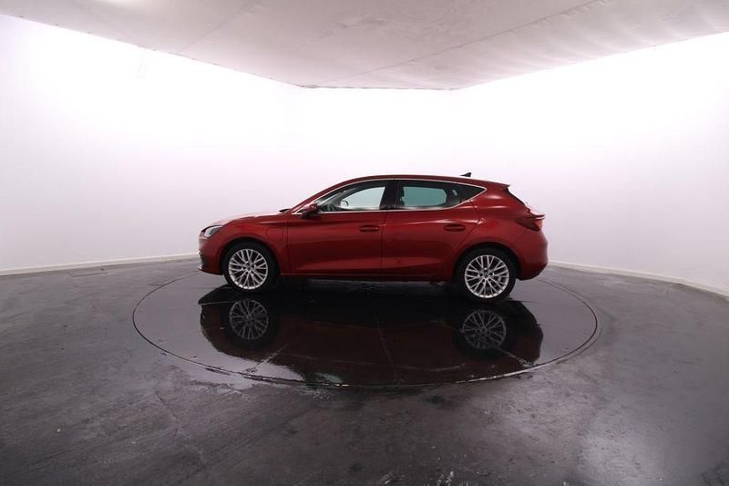 Usado Seat Leon 150 HP (110 kW) 2024 Vermelho