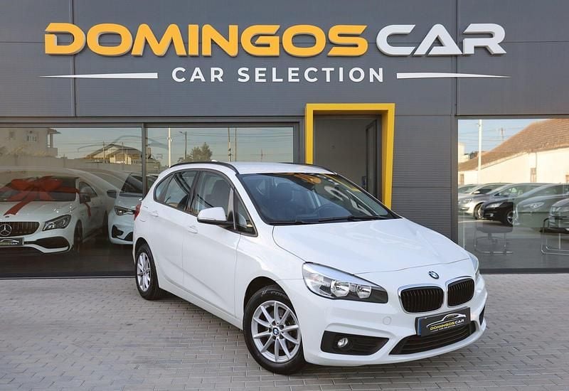 Branco Usado 2017 BMW 216 Active Tourer Luxury Line Monovolume | € 16.950 (Preço justo) - Imagem 1/4