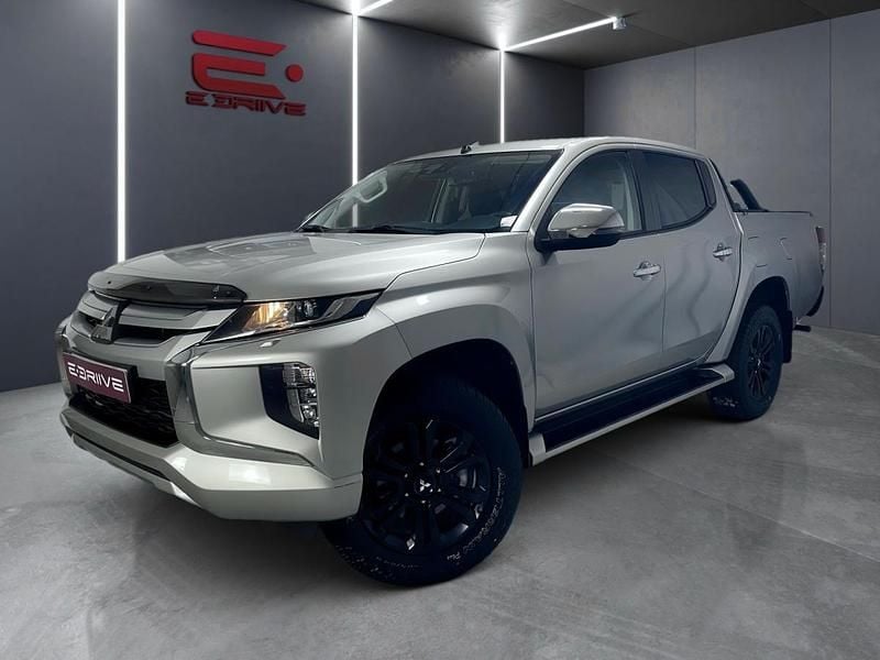 Cinzento Usado 2021 Mitsubishi L200 Pickup | € 33.980 (Preço justo) - Imagem 1/4