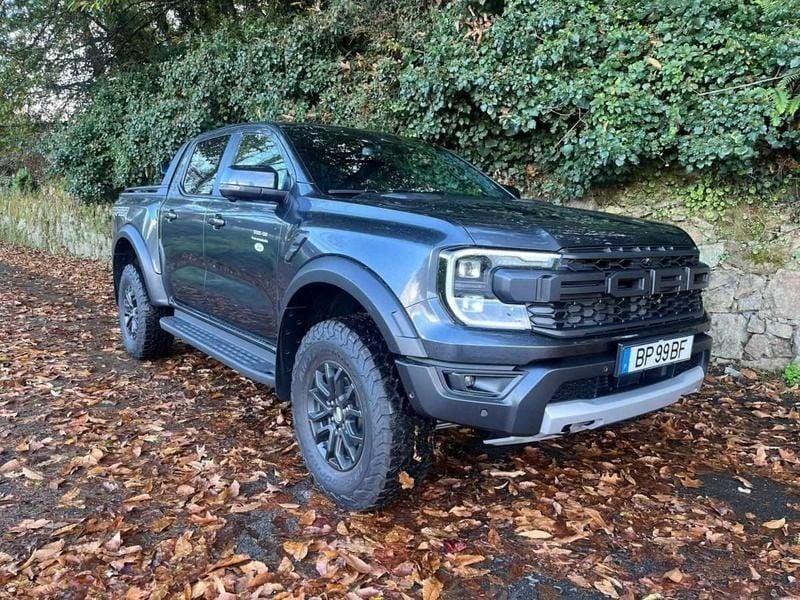 Antracite Usado 2024 Ford Ranger Pickup | € 69.900 - Imagem 1/4