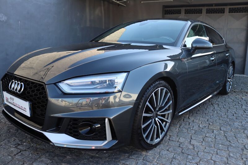 Cinza Usado 2019 Audi A5 S-Line Coupé | € 35.500 (Caro) - Imagem 1/4
