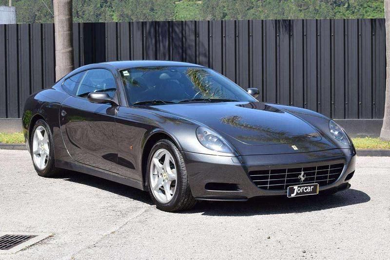 Usado Ferrari 612 540 HP (397 kW) 2006 Cinzento Coupé