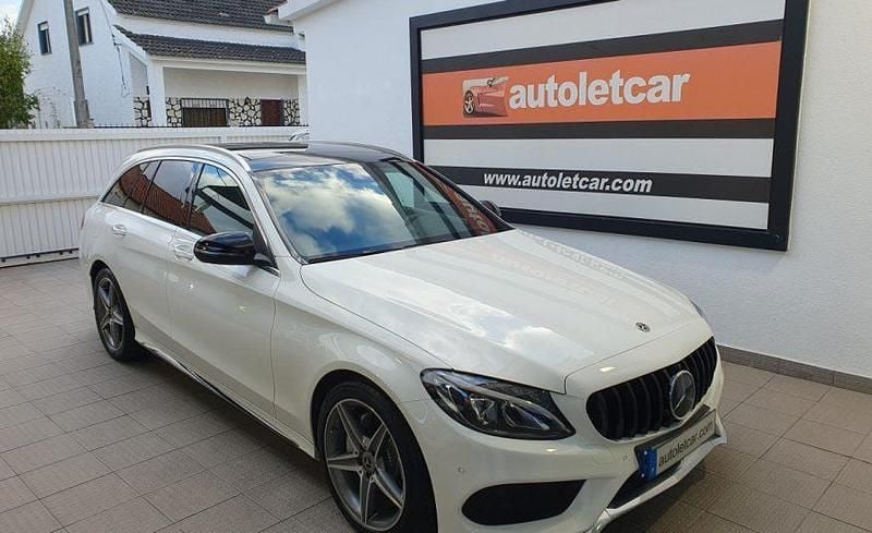 Branco Usado 2017 Mercedes C220 AMG line | € 24.900 - Imagem 1/4