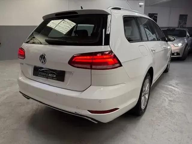 Usado VW Golf VII Trendline 115 HP (84 kW) 2018 Branco Carrinha
