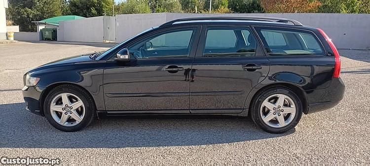Preto Usado 2010 Volvo V50 Carrinha | € 4.990 (Preço justo) - Imagem 1/1