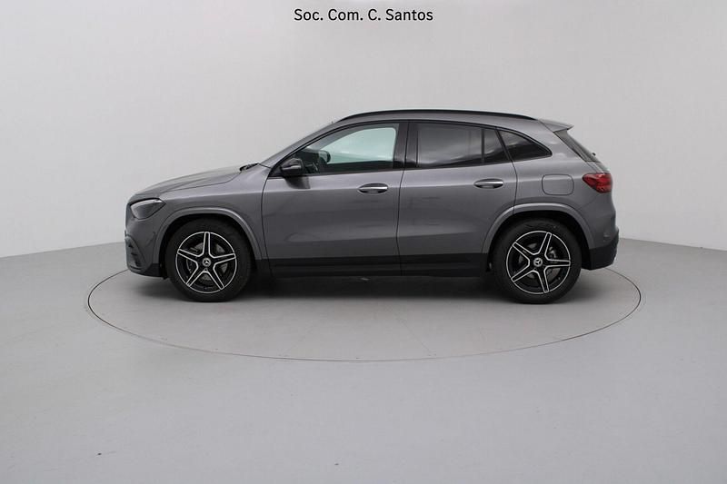 Usado Mercedes GLA200 AMG 150 HP (110 kW) 2024 Cinza SUV