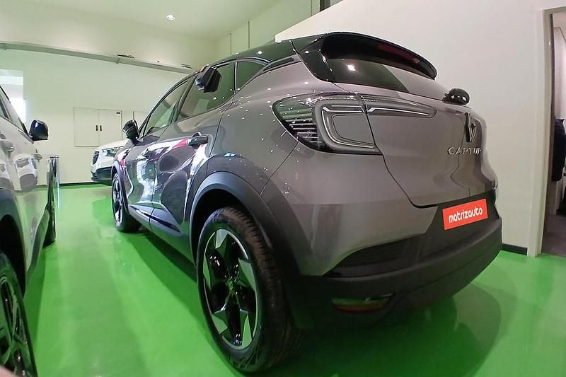 Novo Renault Captur Techno 101 HP (74 kW) 2025 SUV
