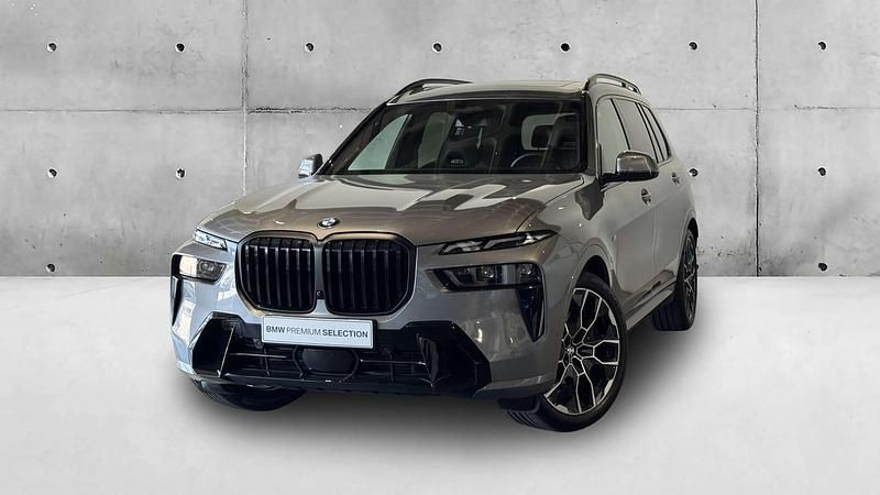 Cinza skyscraper metalizado Usado 2024 BMW X7 Comfort Edition SUV | € 145.000 - Imagem 1/4
