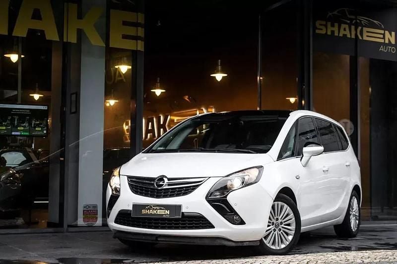 Branco Usado 2016 Opel Zafira Executive Monovolume | € 12.990 (Super Preço) - Imagem 1/4