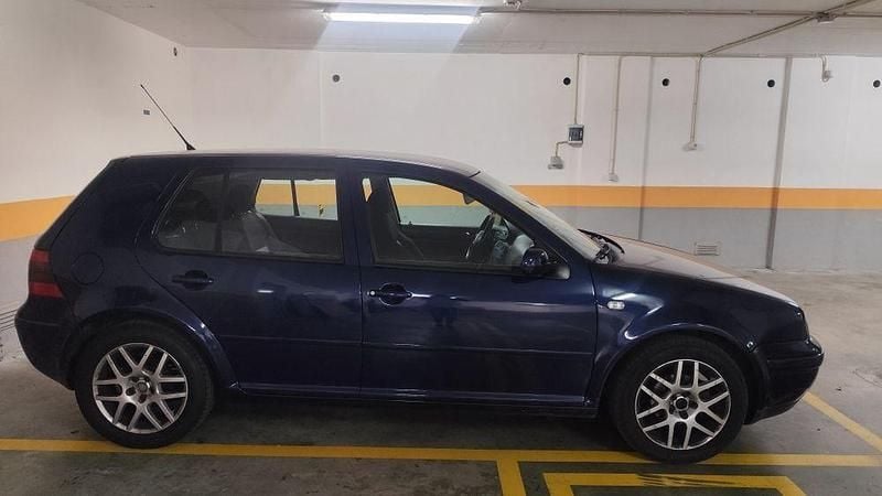 Usado 2003 VW Golf IV Sedan | € 3.000 (Bom preço) - Imagem 1/3