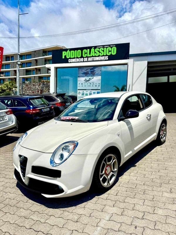 Branco Usado 2011 Alfa Romeo MiTo Citadino | € 9.900 - Imagem 1/4