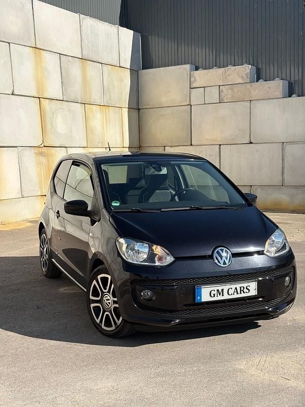 Preto Usado 2012 VW up! high up! Citadino | € 6.650 (Preço justo) - Imagem 1/4