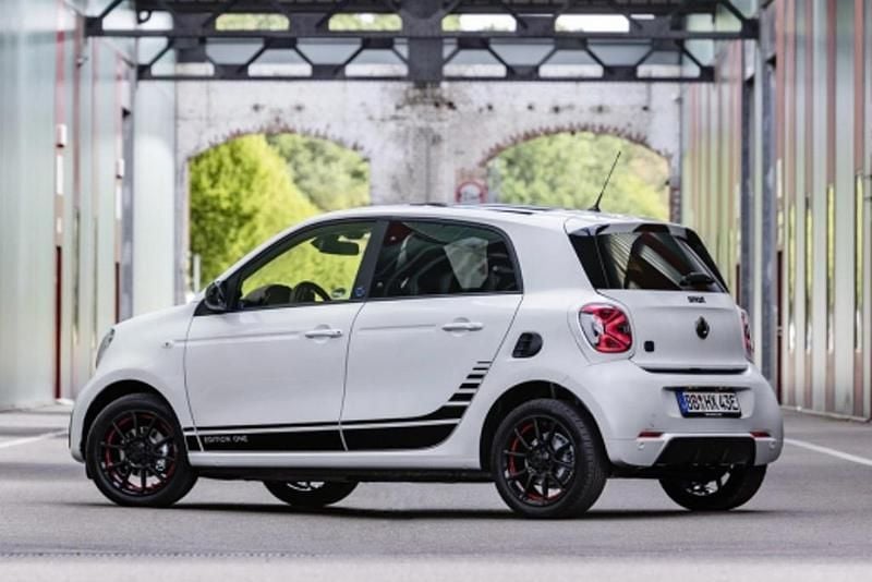 Usado Smart ForFour Electric Drive Passion 60 kW (82 HP) 2021 Branco Citadino